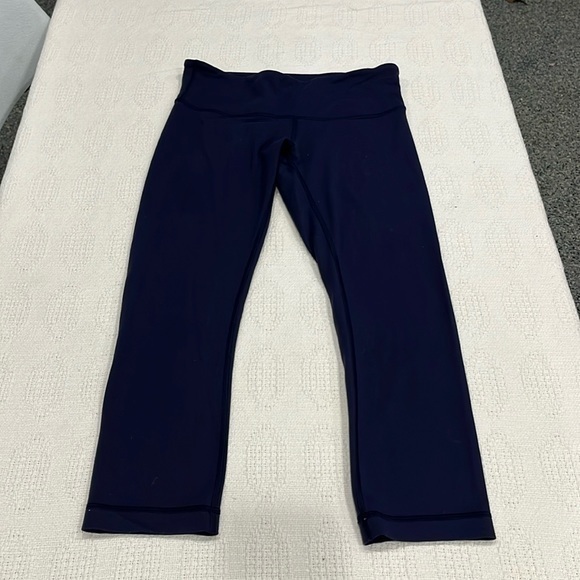 Lululemon women’s Capri blue size 6‎ - Picture 3 of 10